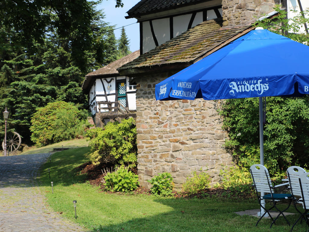 Hotel & Restaurant Gut Hungenbach Kurten Exterior photo